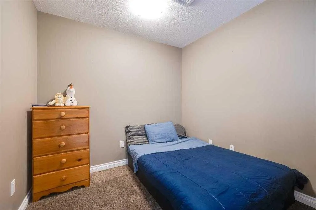 5210 Lakeshore Drive, #103