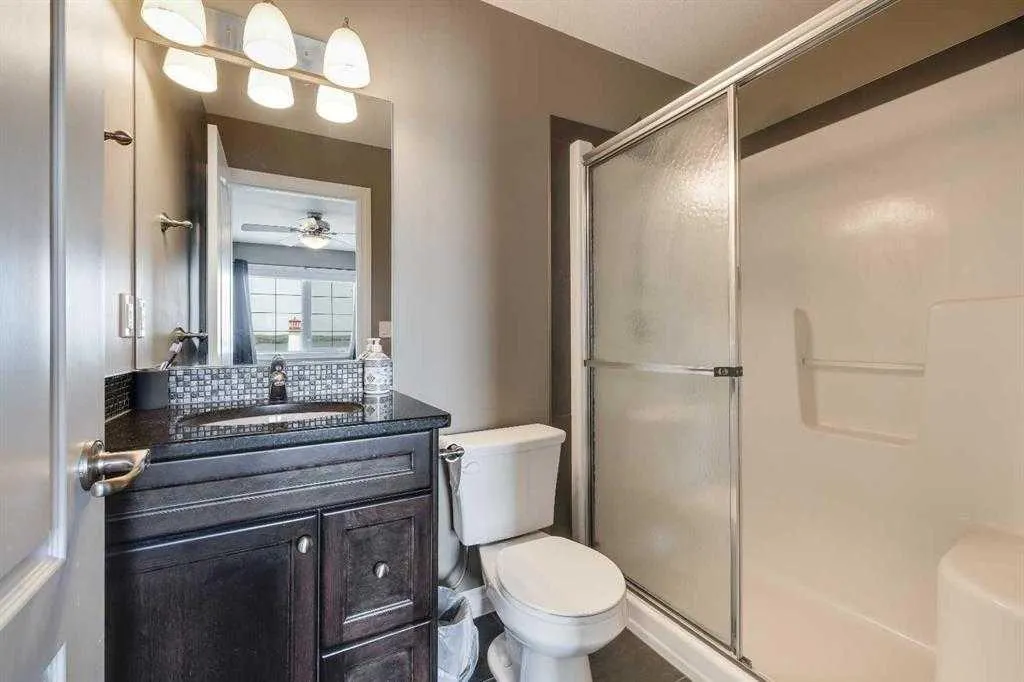 5210 Lakeshore Drive, #103