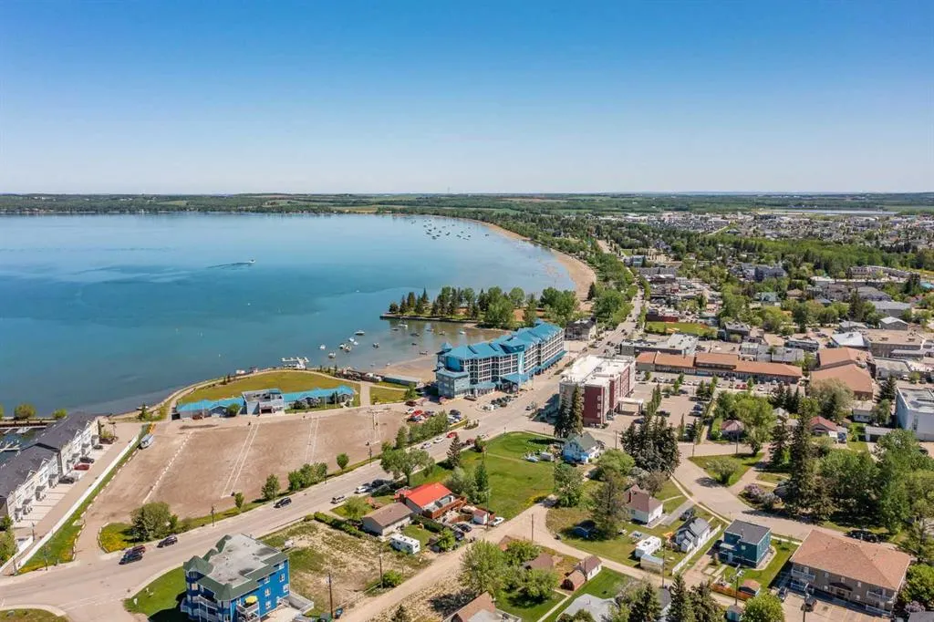 5210 Lakeshore Drive, #103