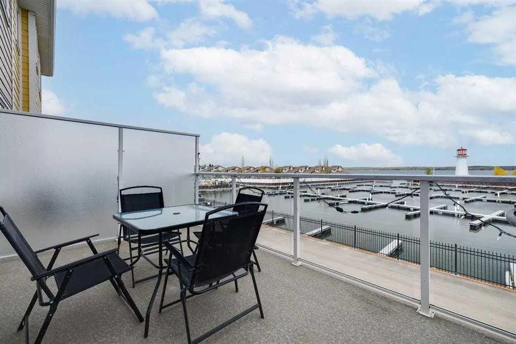 5210 Lakeshore Drive, #103