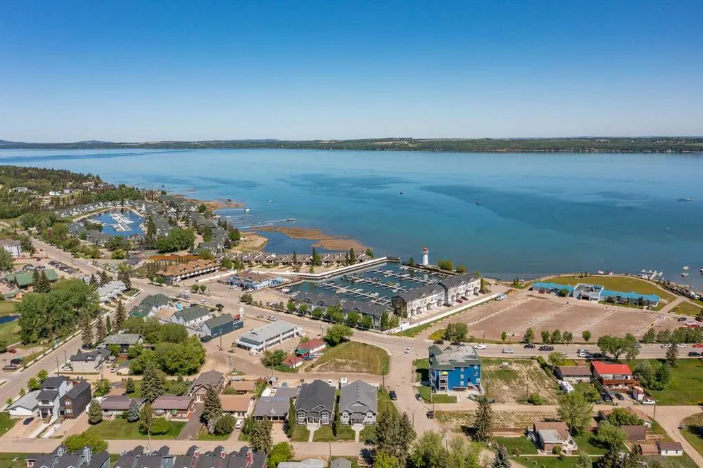 5210 Lakeshore Drive, #103