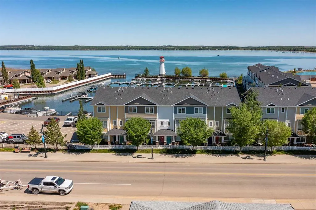 5210 Lakeshore Drive, #103