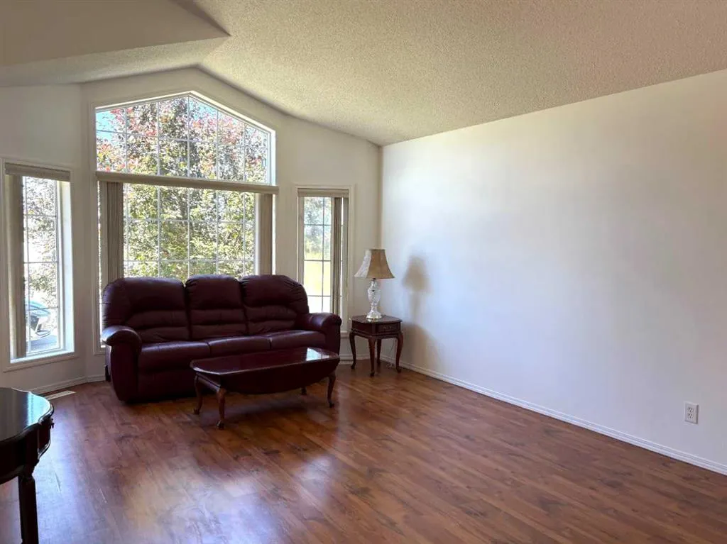 69 San Diego Manor NE