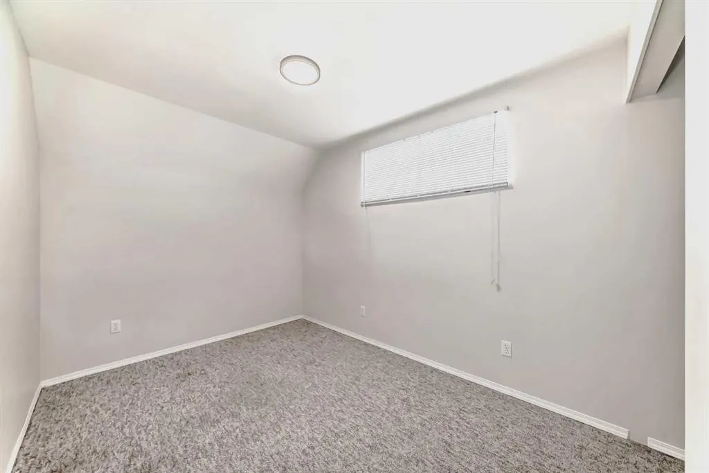 69 San Diego Manor NE