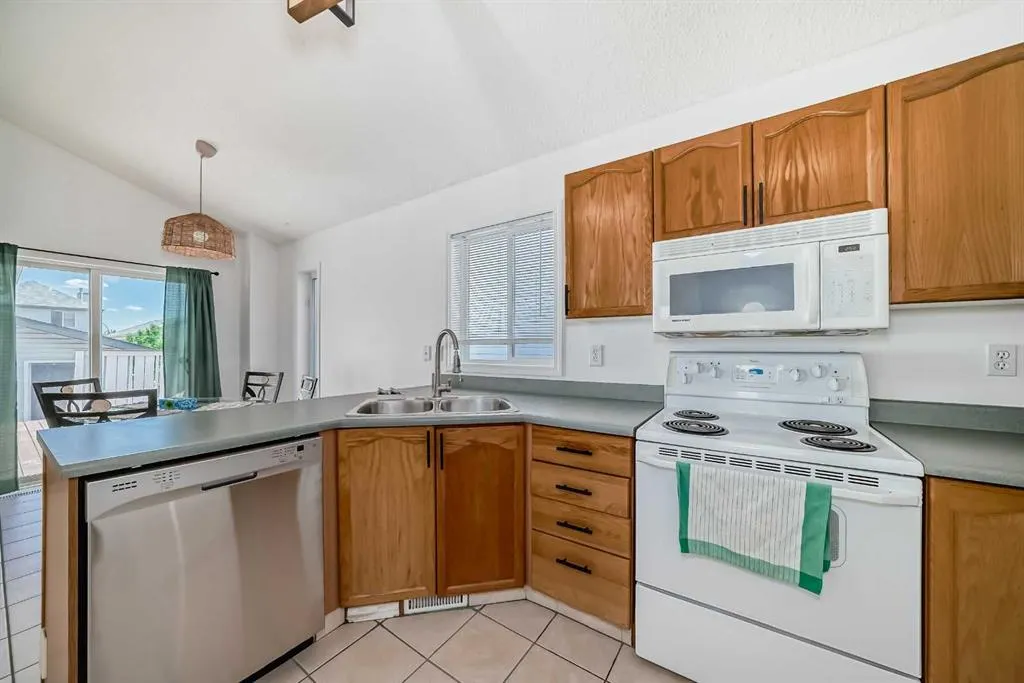 69 San Diego Manor NE