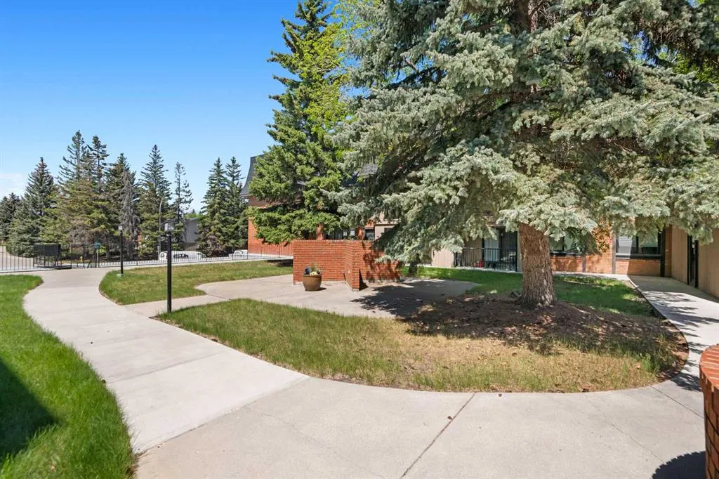 4001C 49 Street NW, #3201