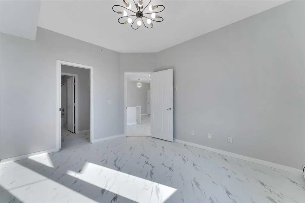 1140 Taradale Drive NE, #1412