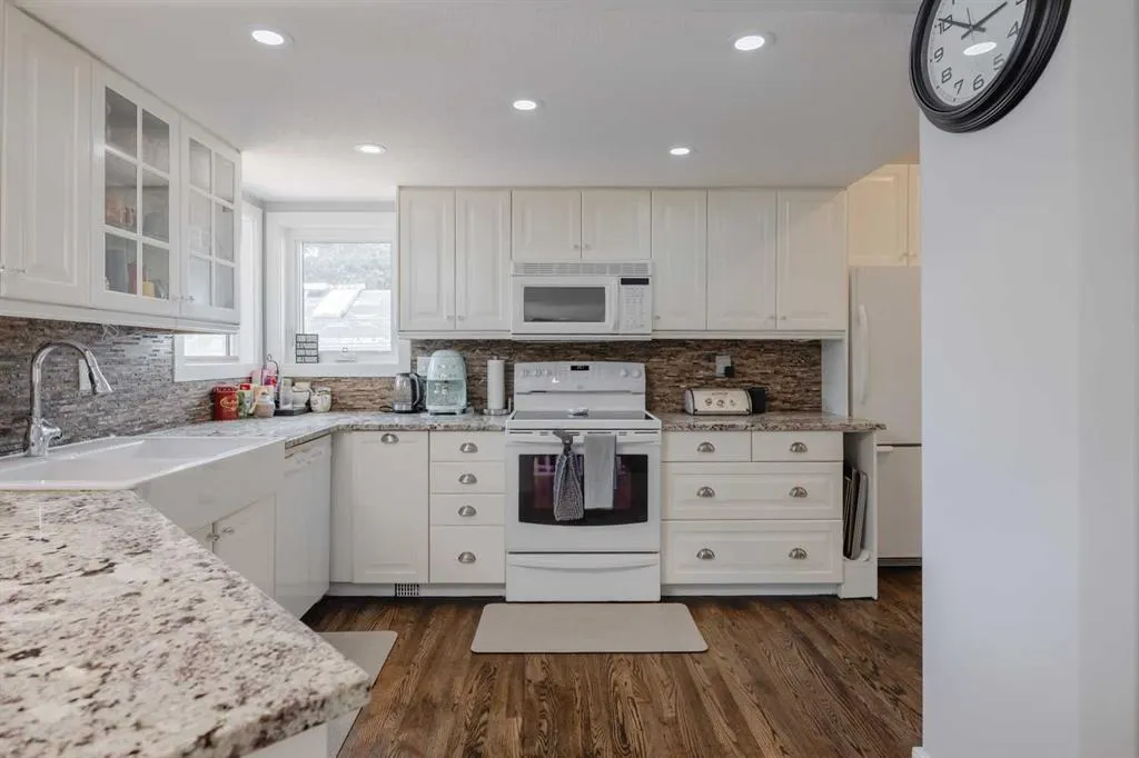 51 McKinley Place SE