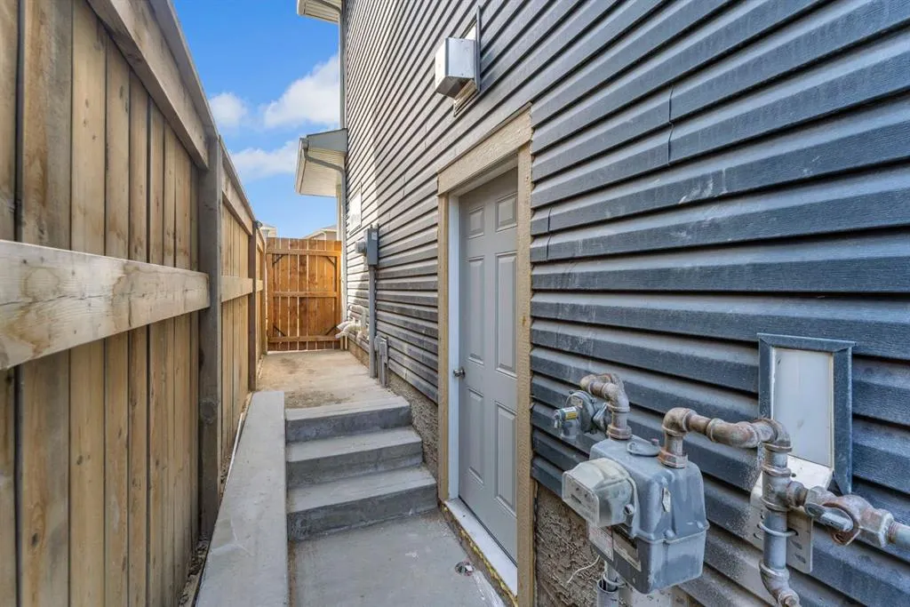 14 Redstone Mews NE