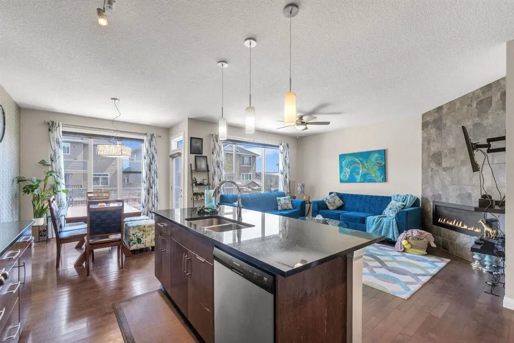 14 Redstone Mews NE