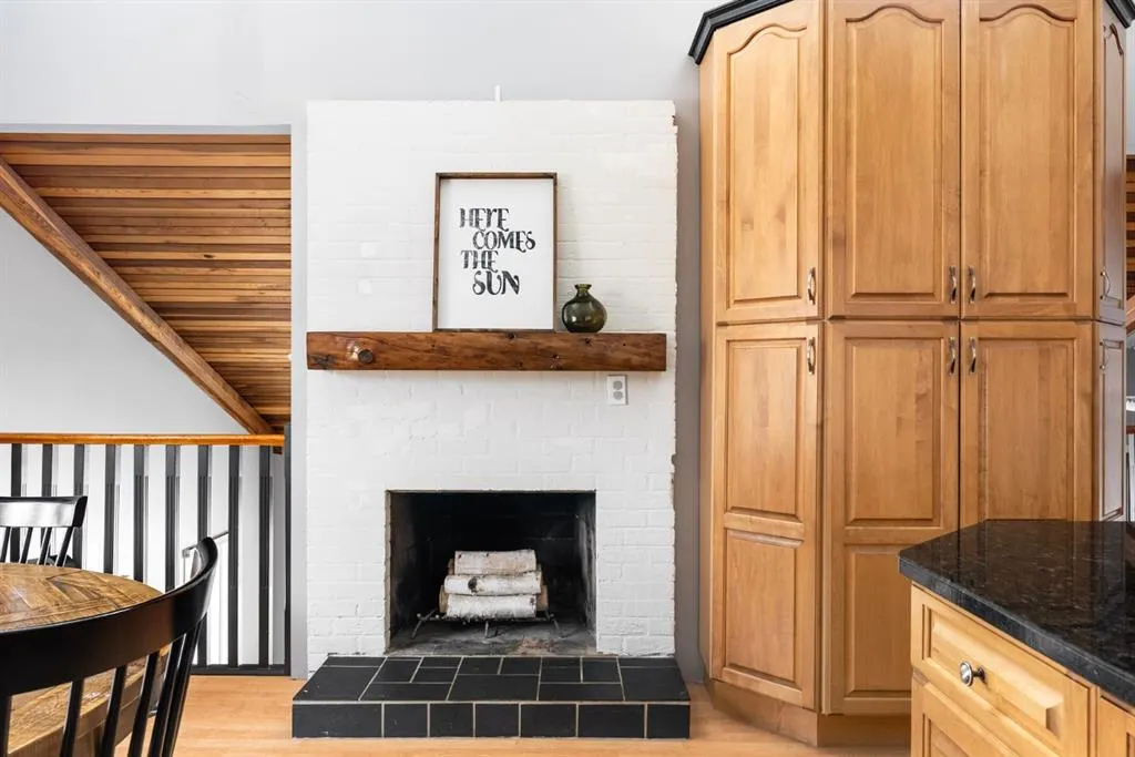 105 Whiteoak Garden