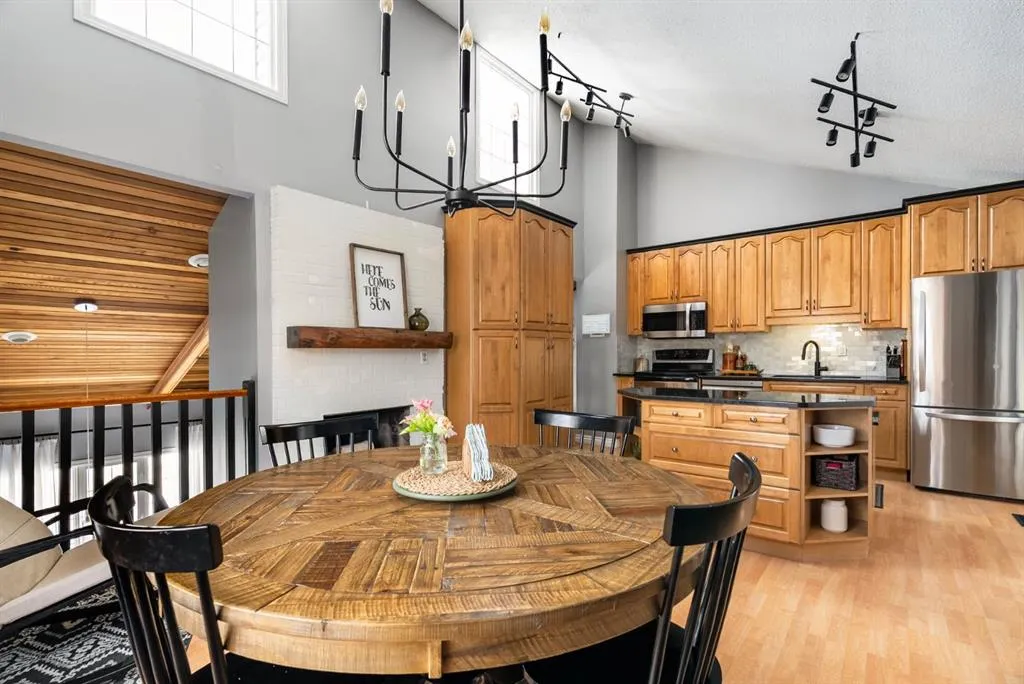 105 Whiteoak Garden