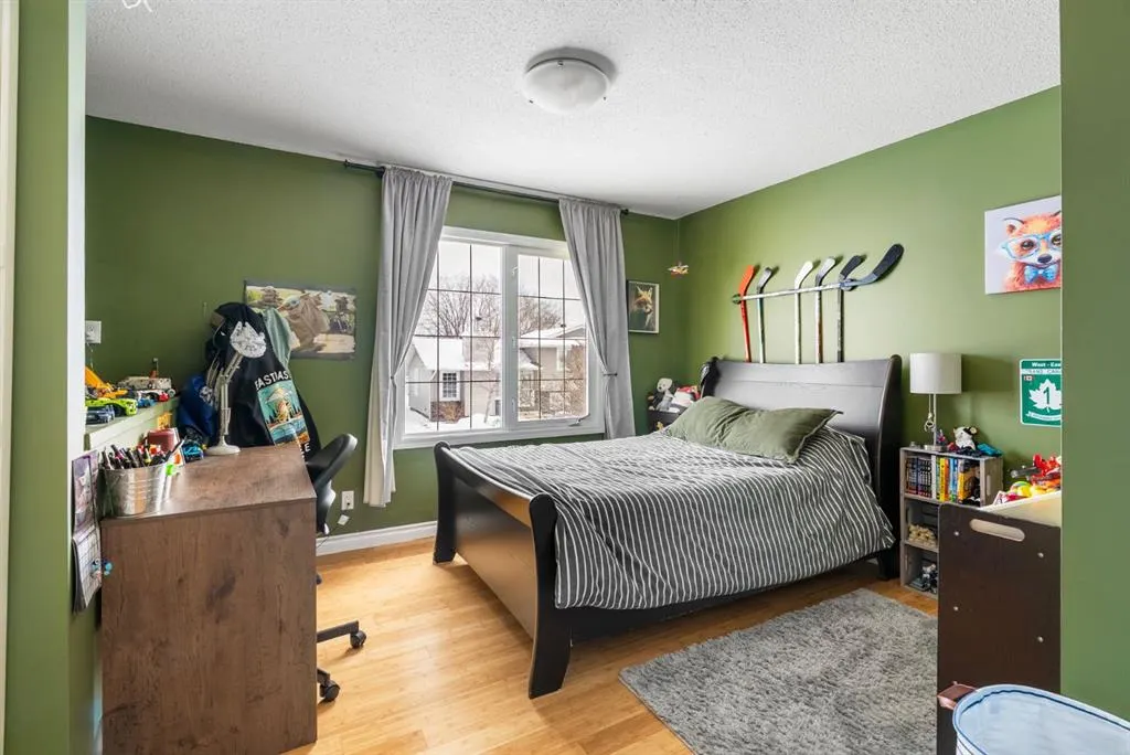 105 Whiteoak Garden