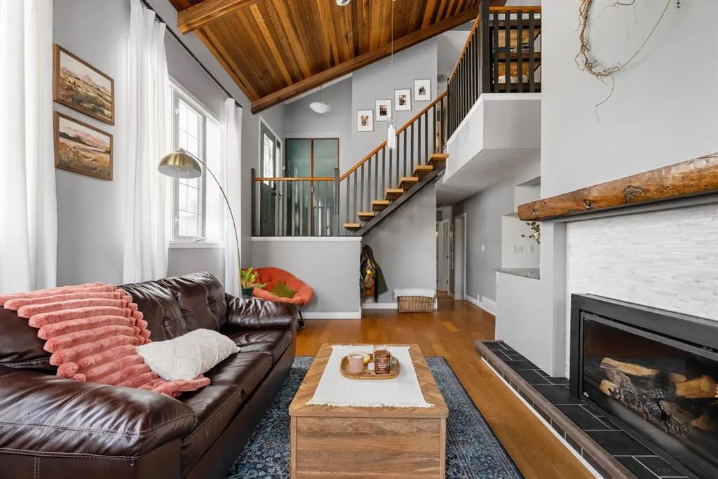 105 Whiteoak Garden