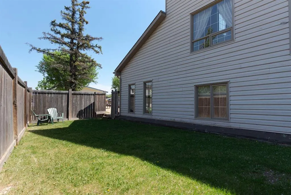 105 Whiteoak Garden