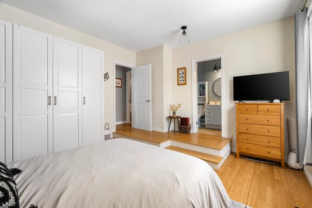 105 Whiteoak Garden