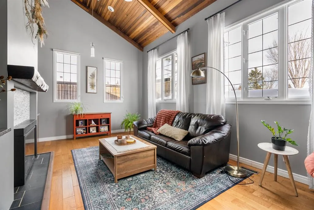 105 Whiteoak Garden