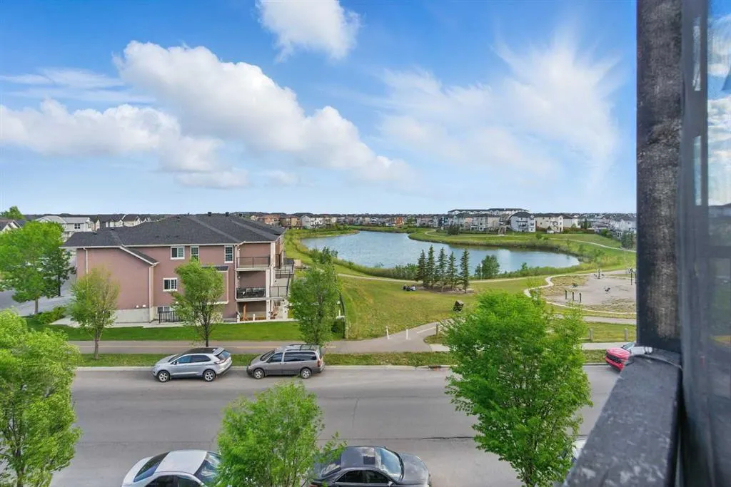 15 Saddlestone Way NE, #409