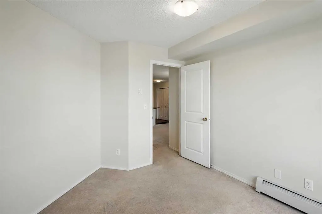 15 Saddlestone Way NE, #409