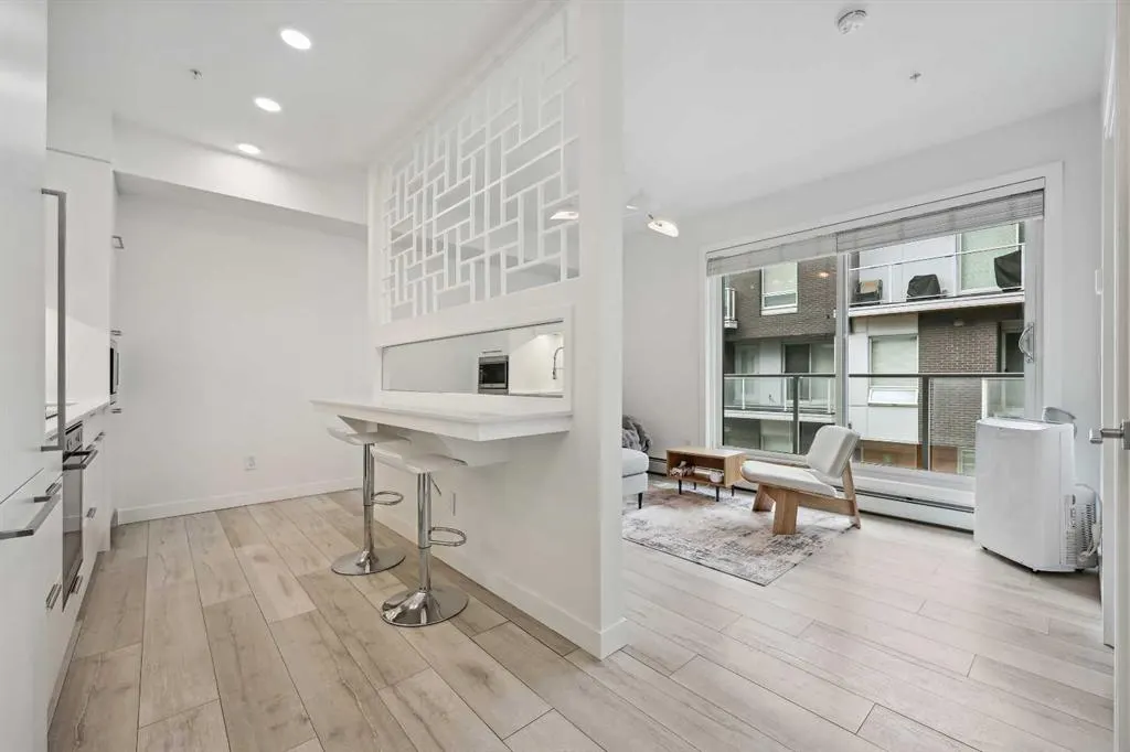 3125 39 Street NW, #207