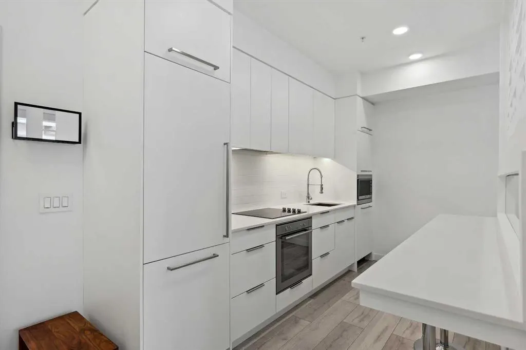 3125 39 Street NW, #207