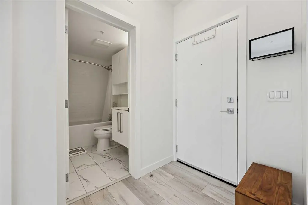 3125 39 Street NW, #207