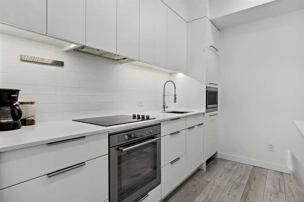 3125 39 Street NW, #207