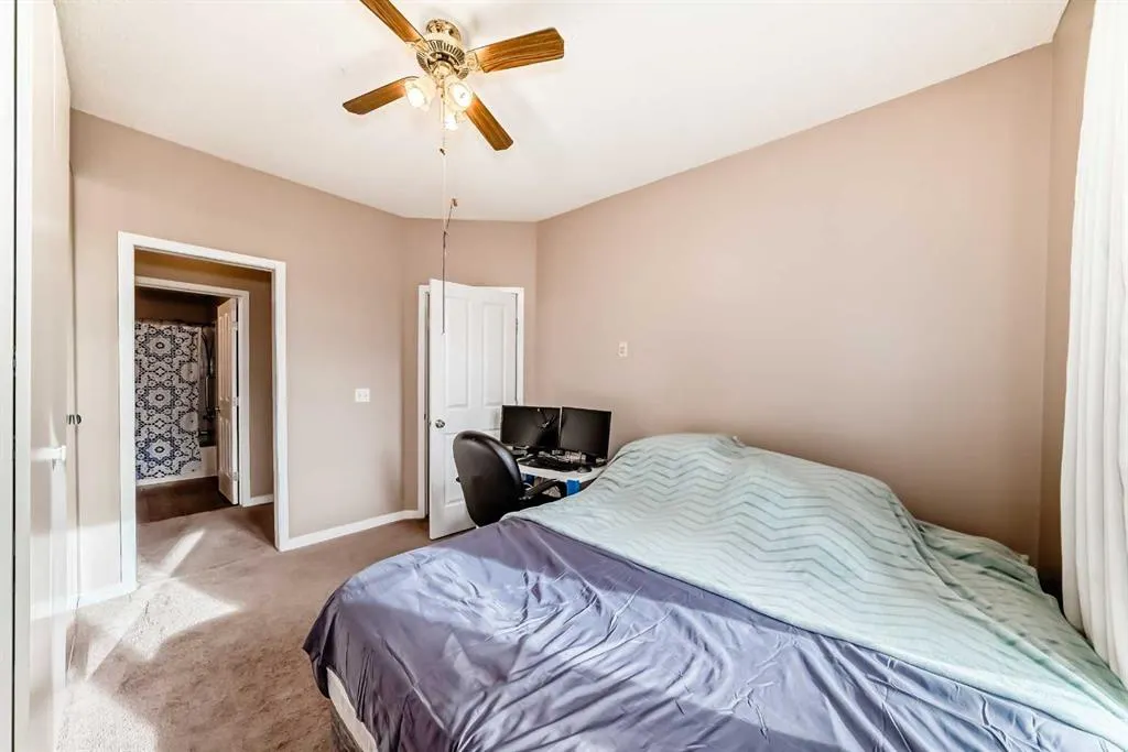 1140 Taradale Drive NE, #2115