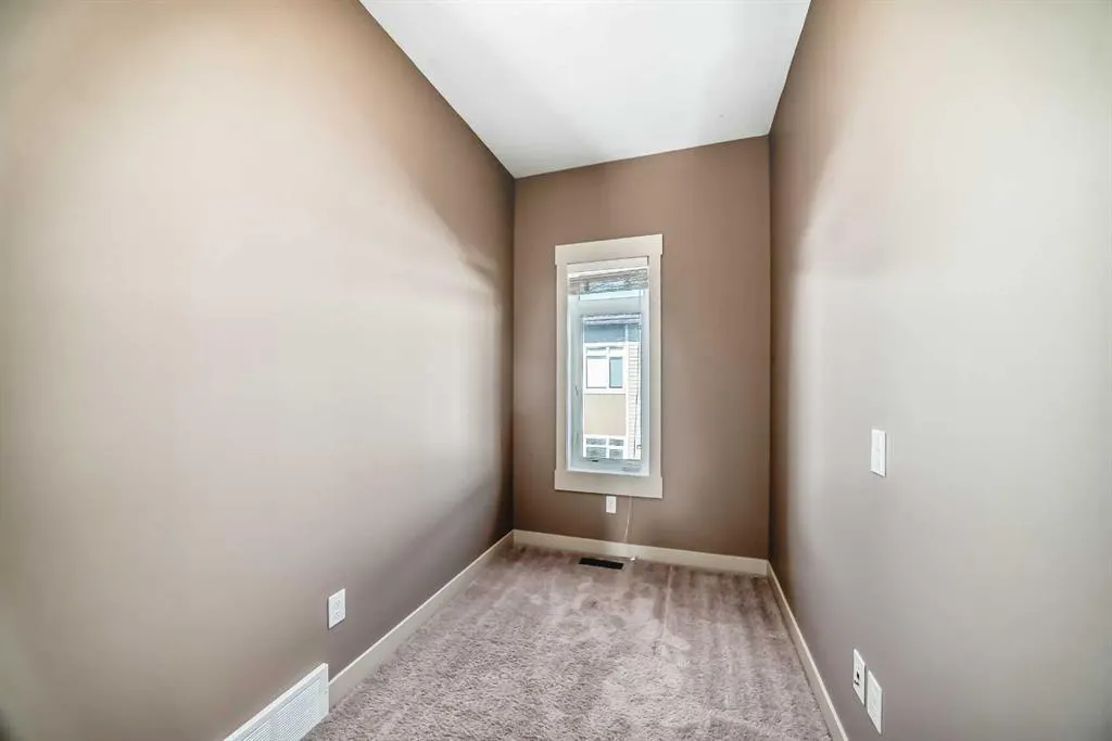 39 Skyview Point Link NE