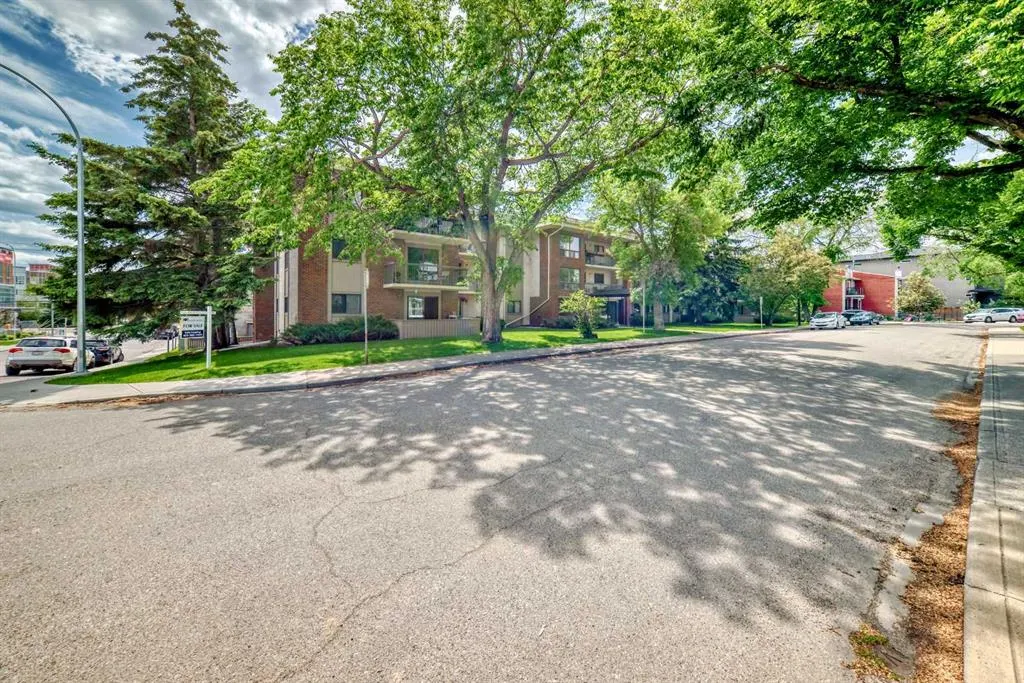 2611 1 Avenue NW, #206