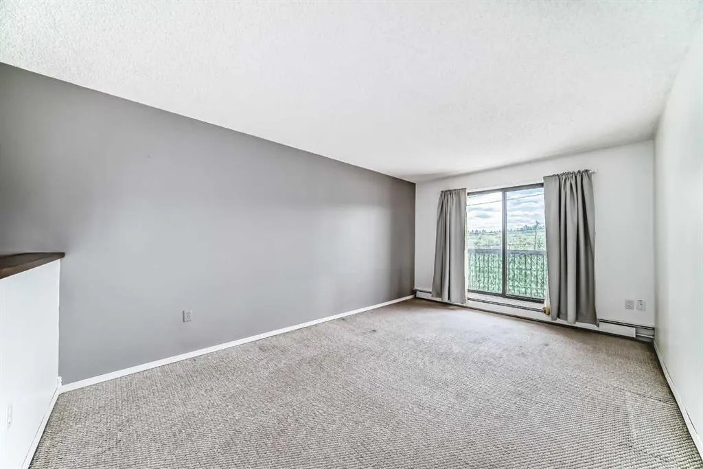 2611 1 Avenue NW, #206