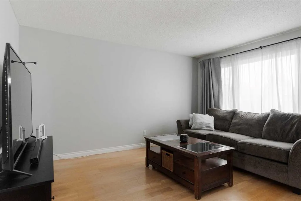 179 Cochrane Crescent