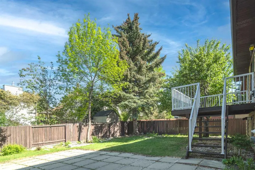 403 Edenwold Drive NW