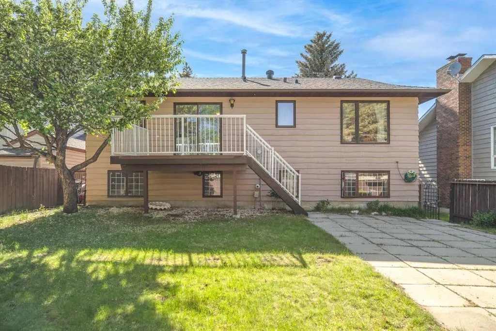 403 Edenwold Drive NW