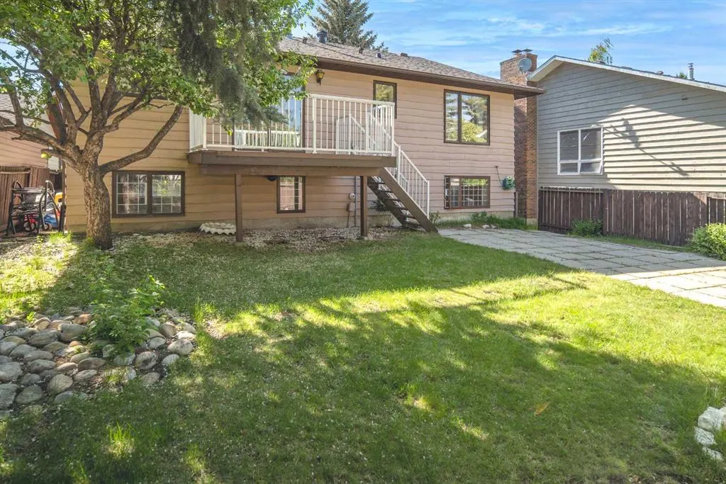 403 Edenwold Drive NW