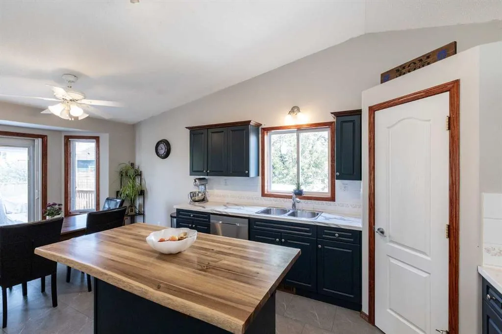20 Aspen Close