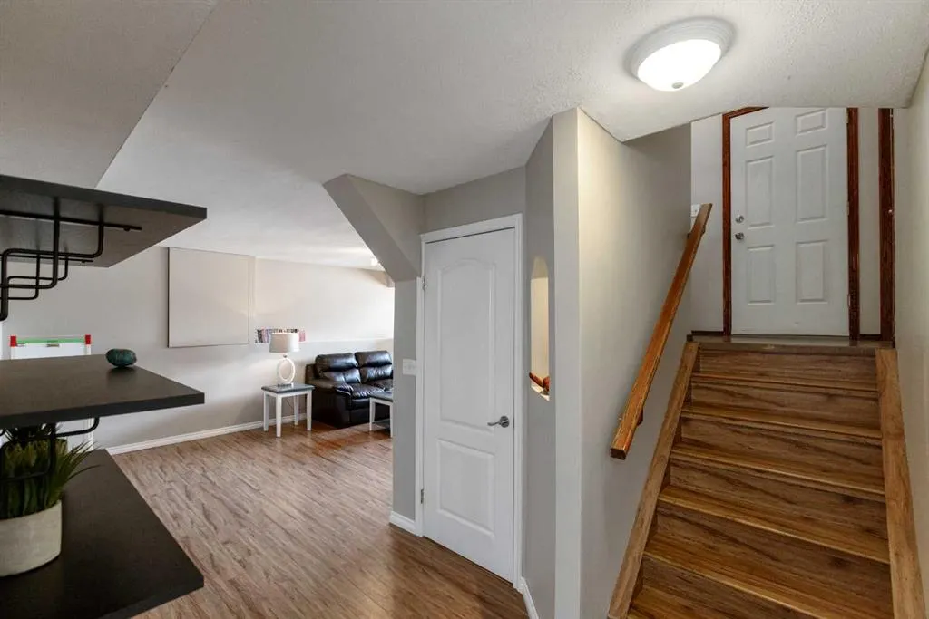 20 Aspen Close