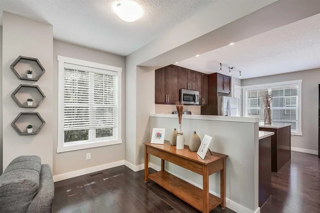 1118 Mckenzie Towne Row SE