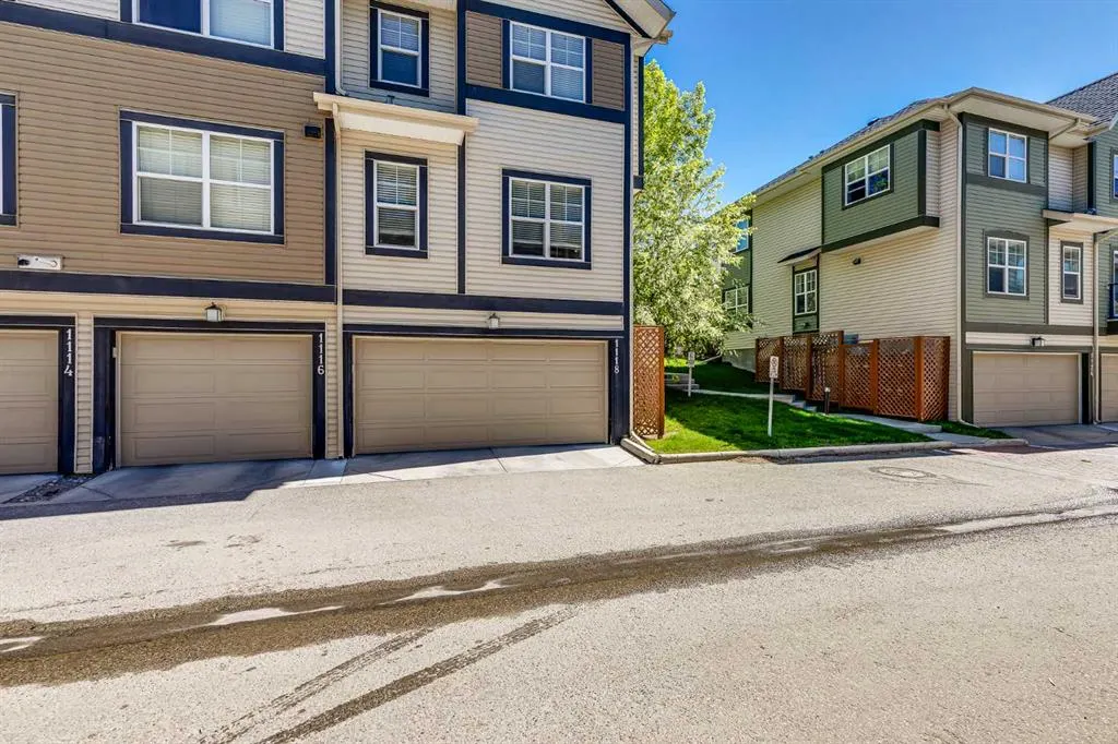 1118 Mckenzie Towne Row SE