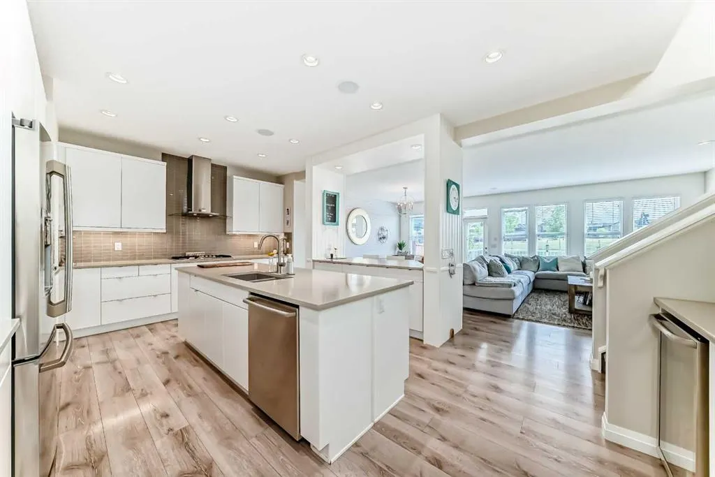 212 Auburn Meadows Crescent SE