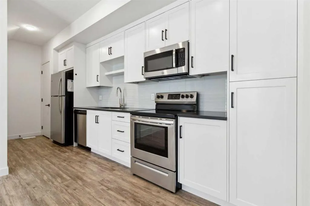 100 Walgrove Court SE, #4202