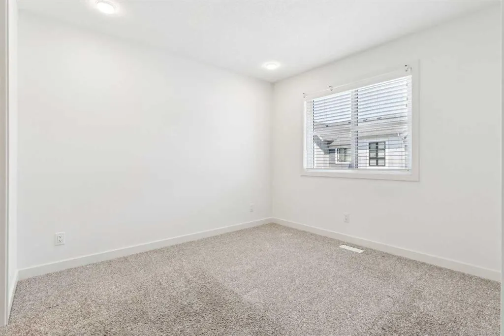 100 Walgrove Court SE, #4202