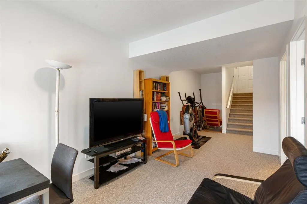 243 Heritage Heights