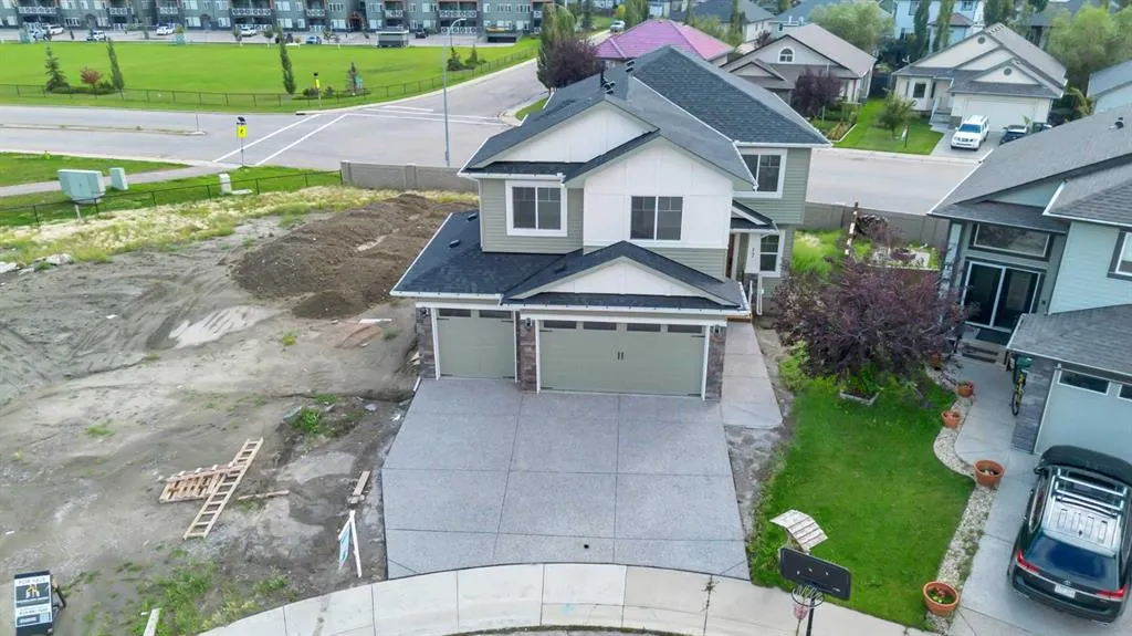17 Lakes Estates Circle