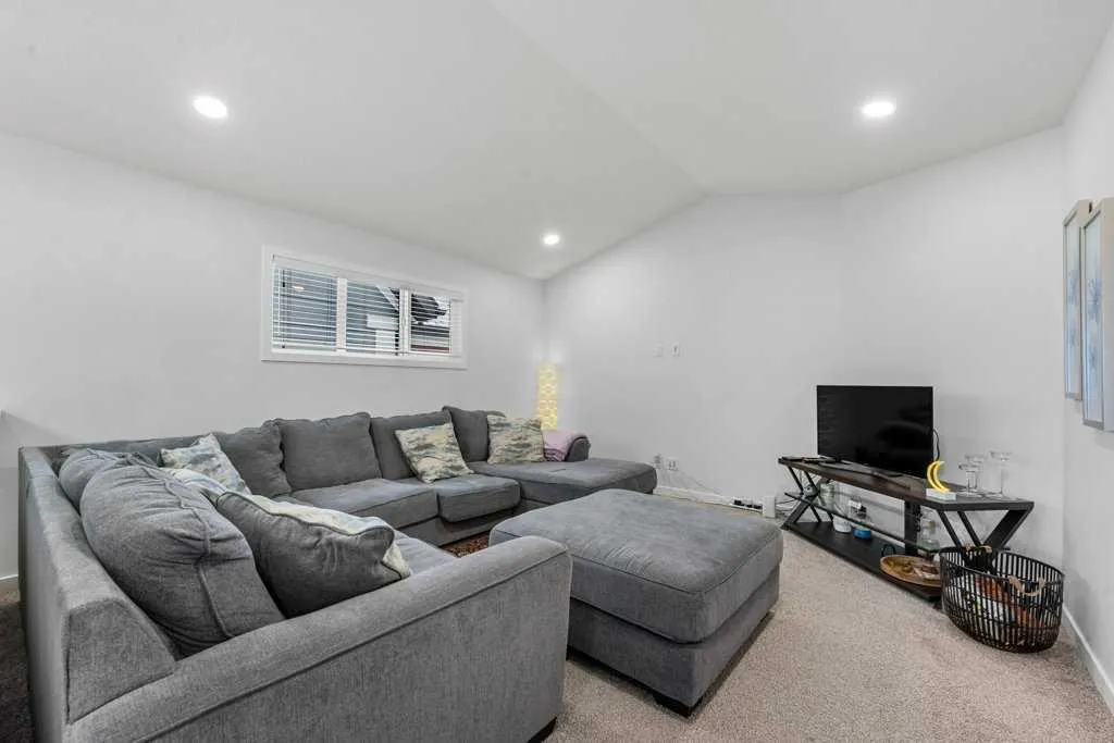 240 Magnolia Heath SE
