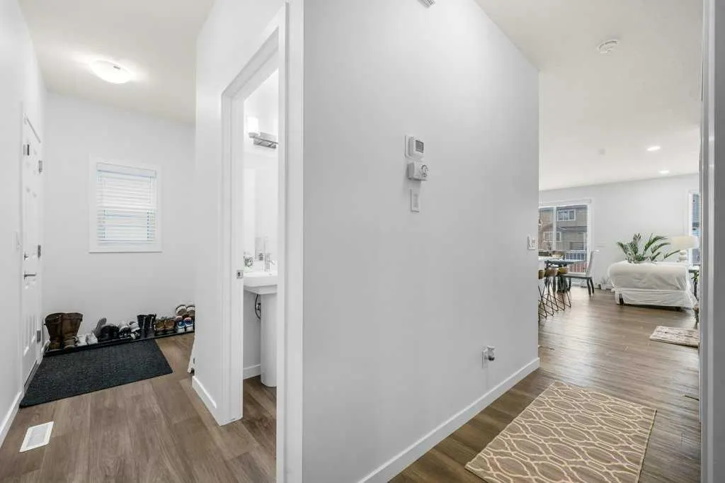 240 Magnolia Heath SE
