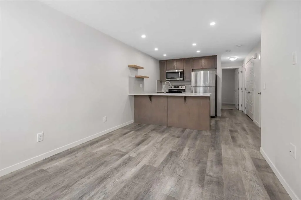260 Rowley Way NW, #108