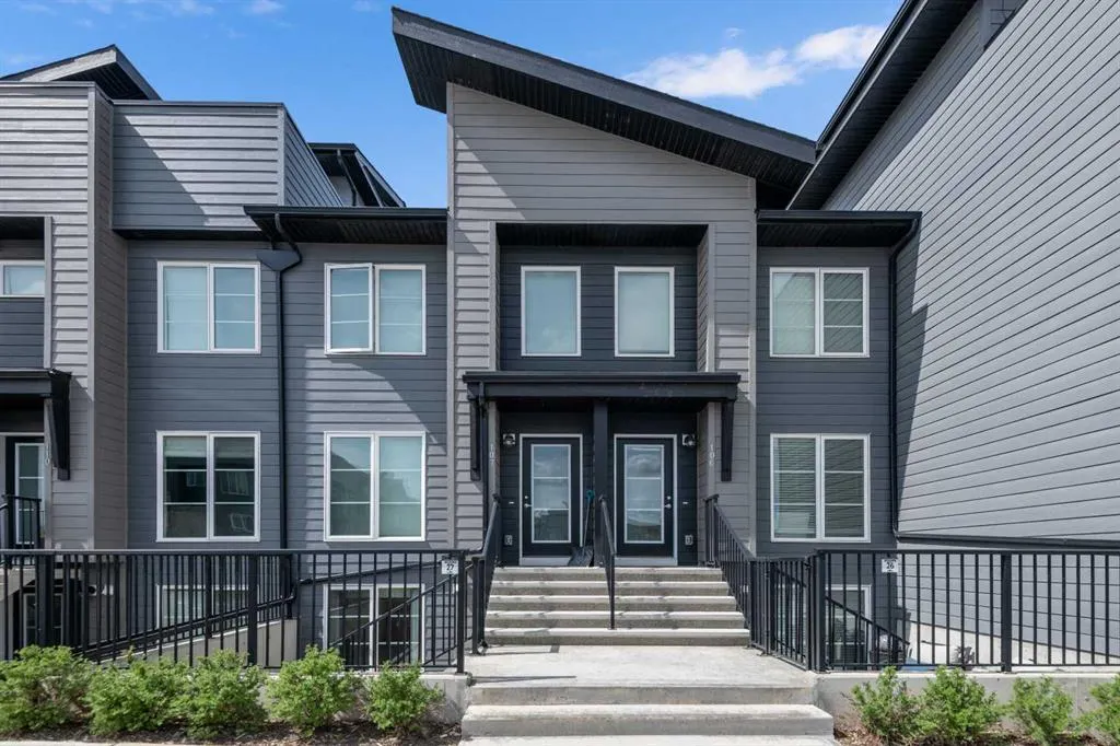 260 Rowley Way NW, #108