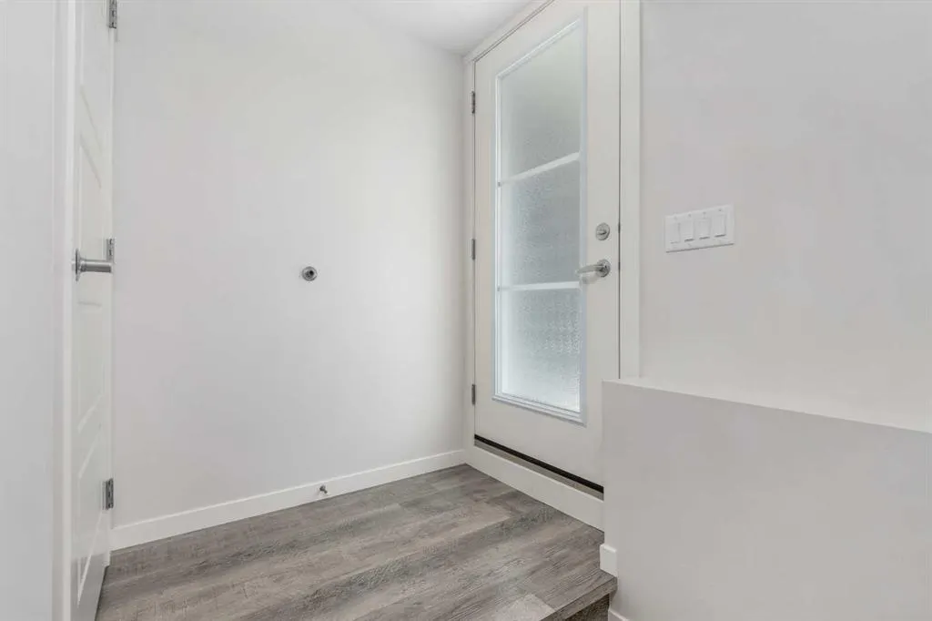 260 Rowley Way NW, #108