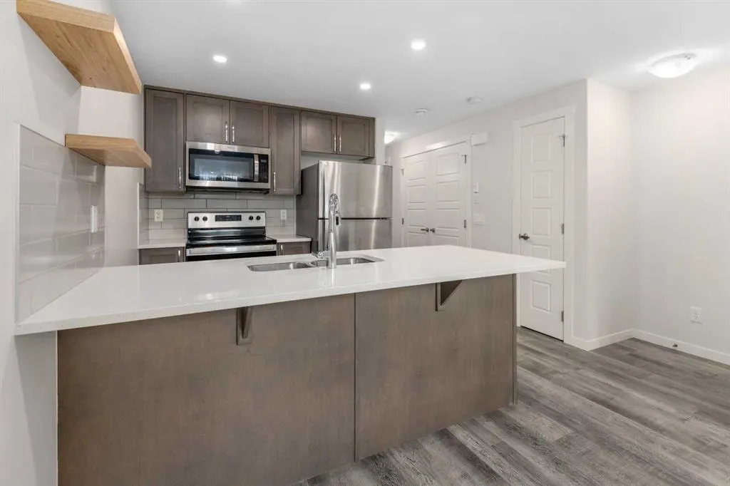 260 Rowley Way NW, #108